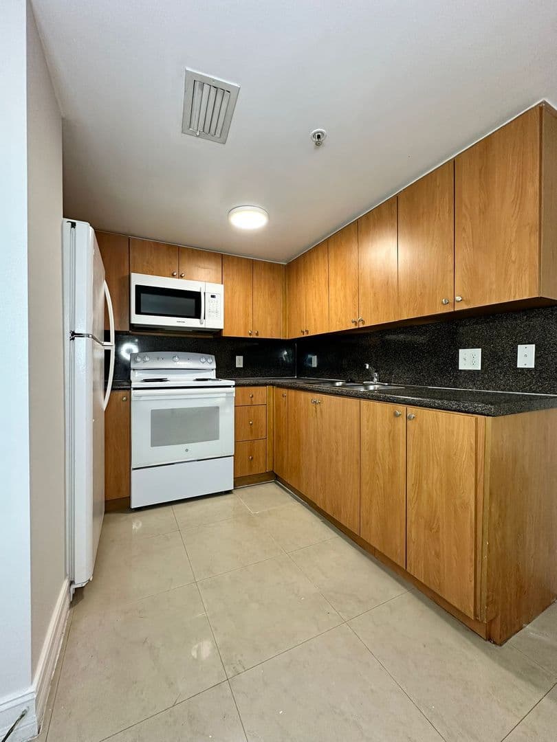 Miami Apartment: 624 SW 1st Street