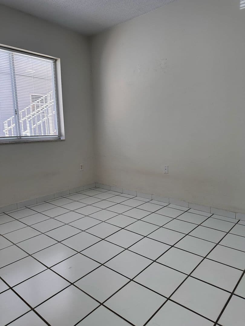 HIALEAH Apartment: 134 EAST 9TH STREET