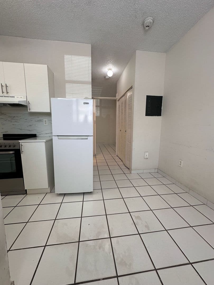 HIALEAH Apartment: 134 EAST 9TH STREET