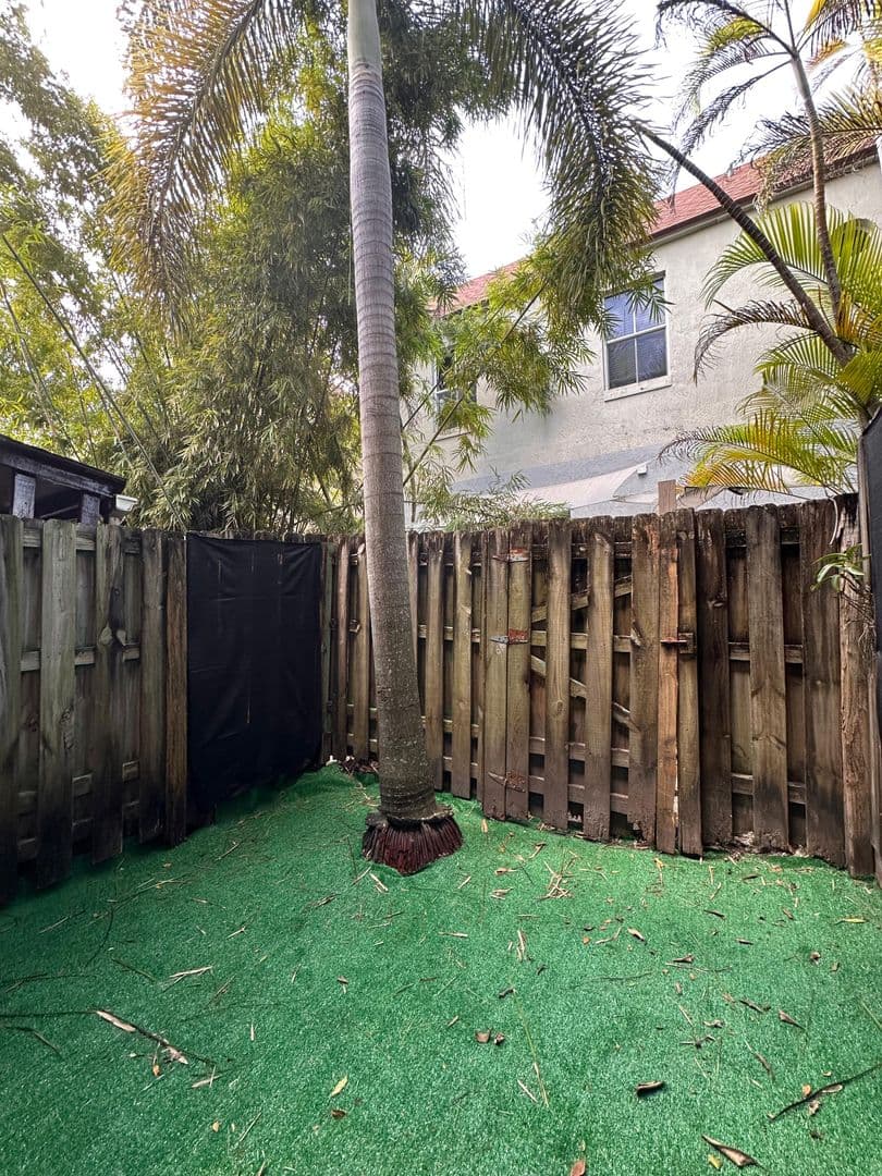 COCONUT GROVE Apartment: 2900 BIRD AVENUE
