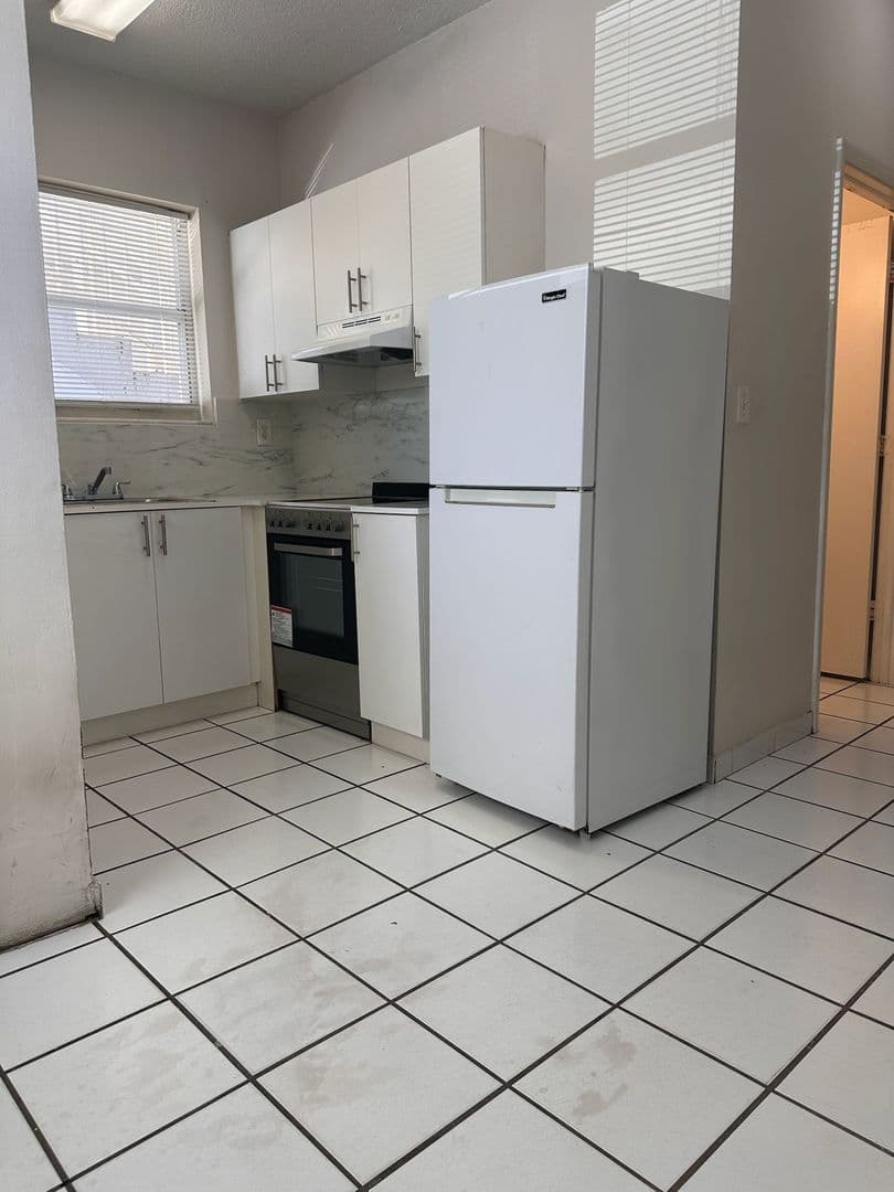 HIALEAH Apartment: 134 EAST 9TH STREET