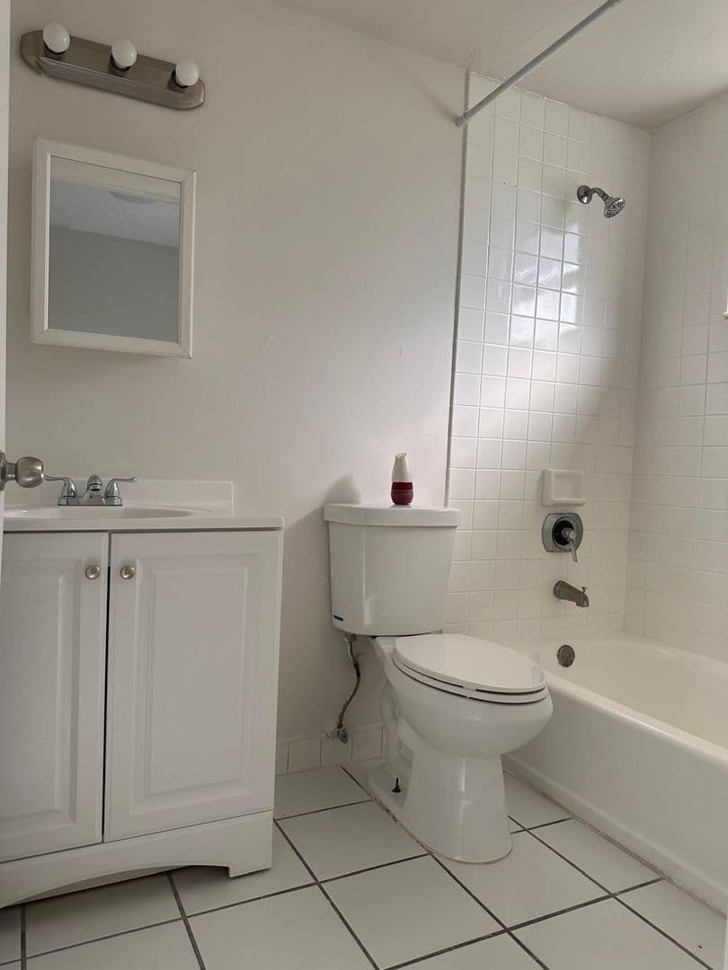 HIALEAH Apartment: 134 EAST 9TH STREET