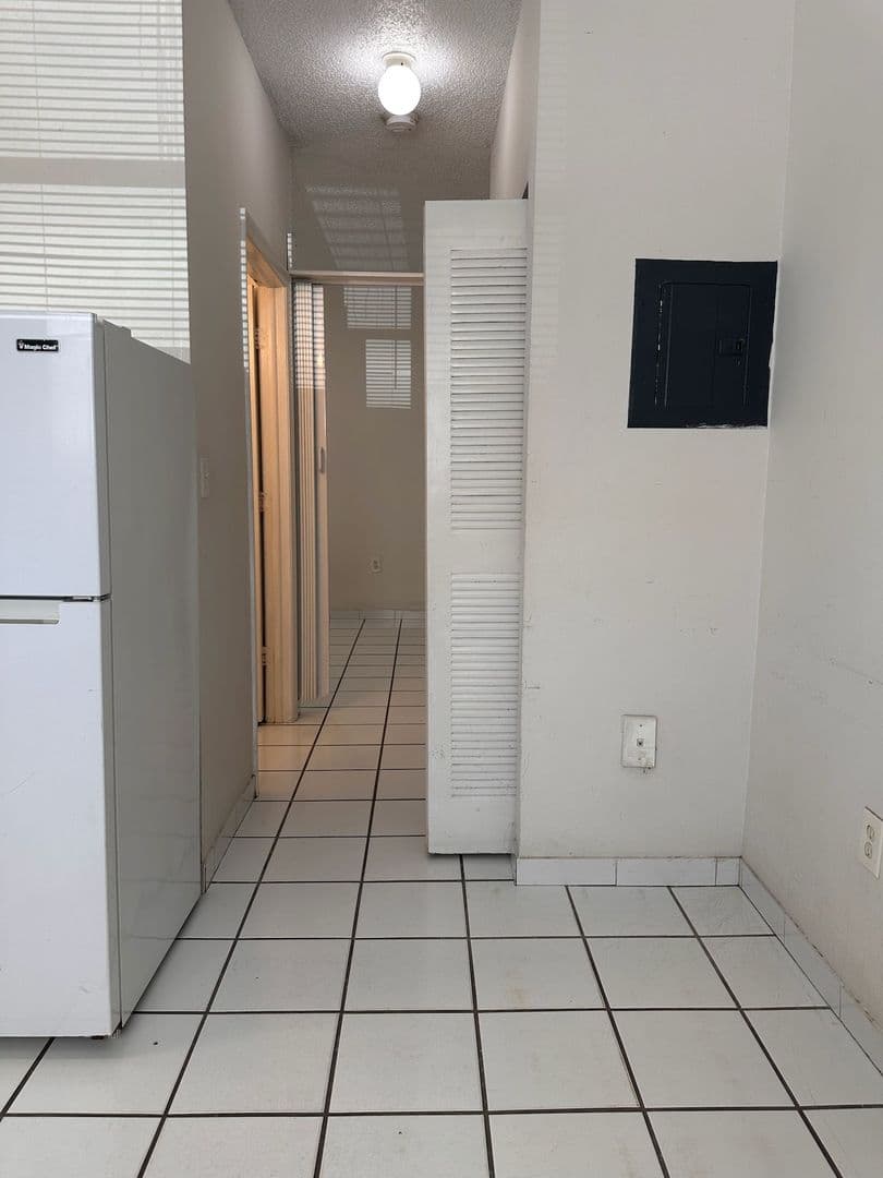 HIALEAH Apartment: 134 EAST 9TH STREET