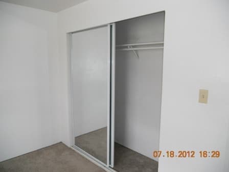 Hoquiam Apartment: 419 Queen Ave