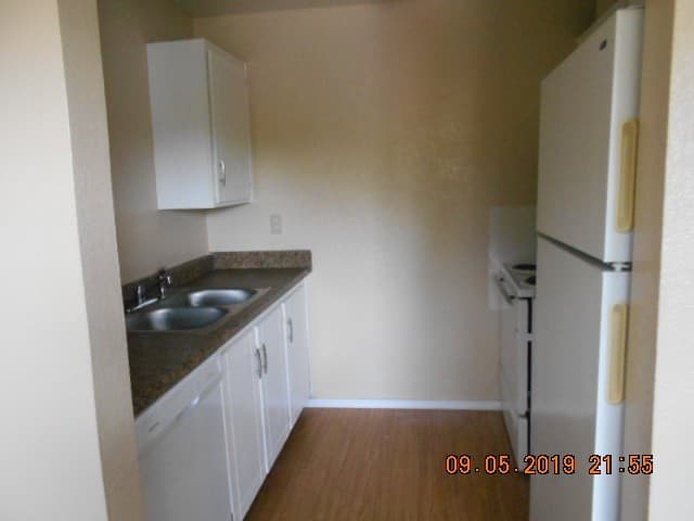Hoquiam Apartment: 419 Queen Ave