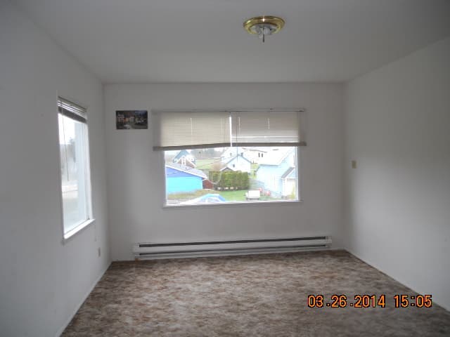 Hoquiam Apartment: 1206 Wheeler Ave