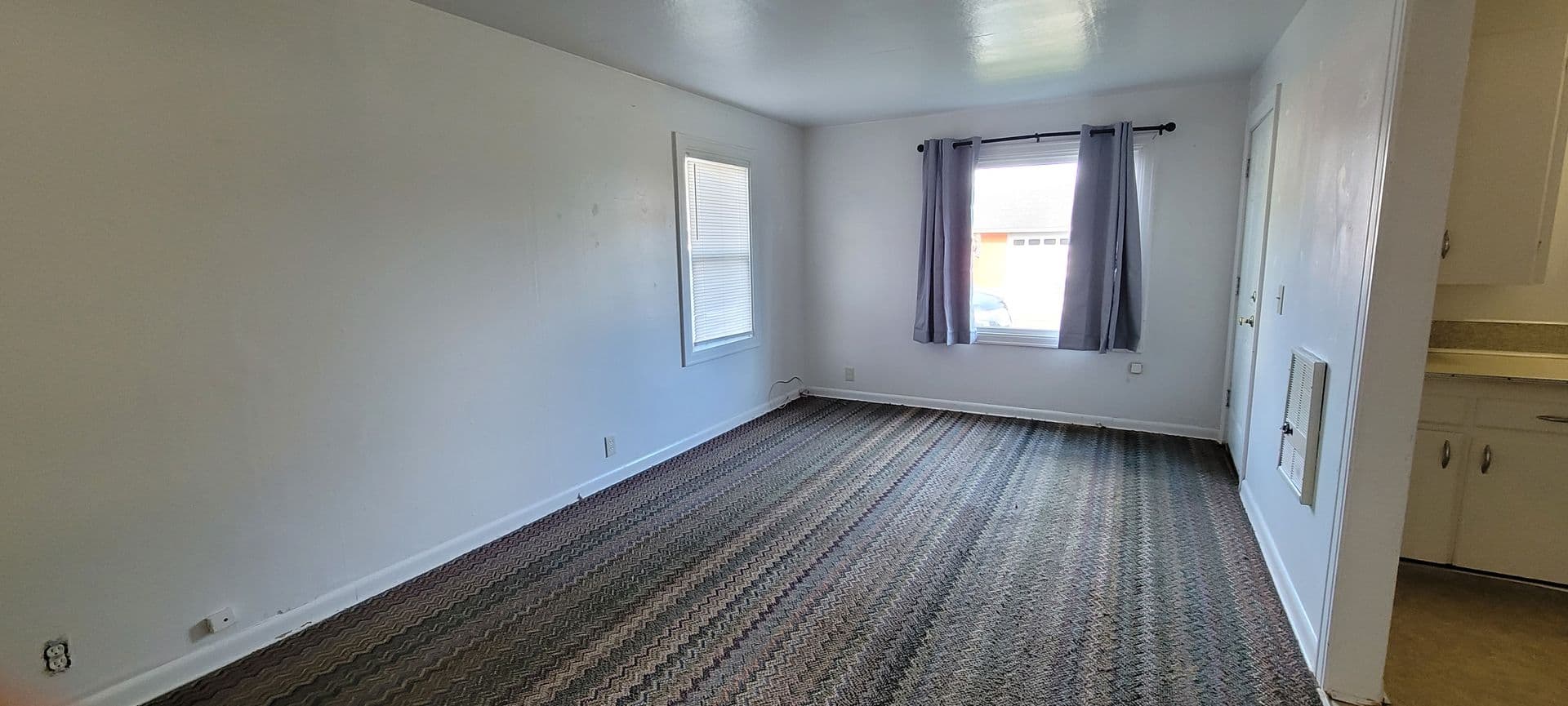 Hoquiam Apartment: 217 Filmore Street
