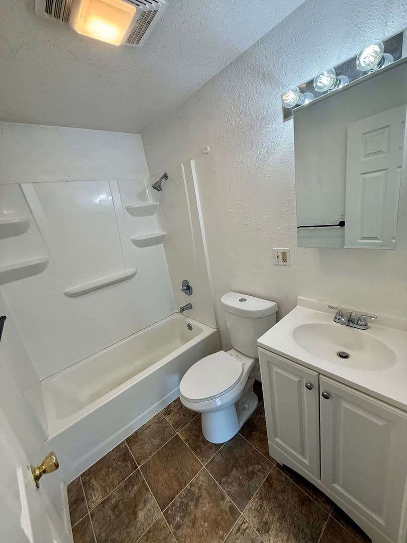 Aberdeen Apartment: Harding Rd