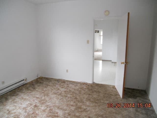 Hoquiam Apartment: 1206 Wheeler Ave