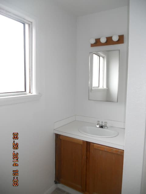 Hoquiam Apartment: 1206 Wheeler Ave
