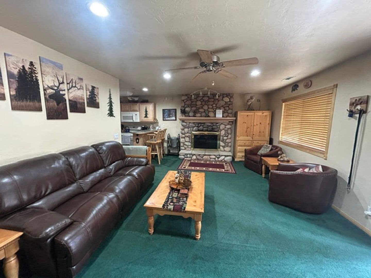 Big Bear City House: 213 E. Aeroplane