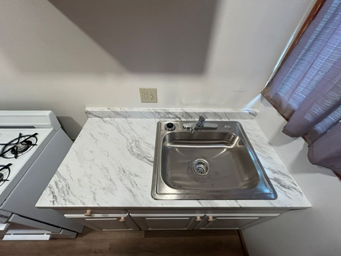 Big Bear Lake Apartment: 39977 Hillcrest