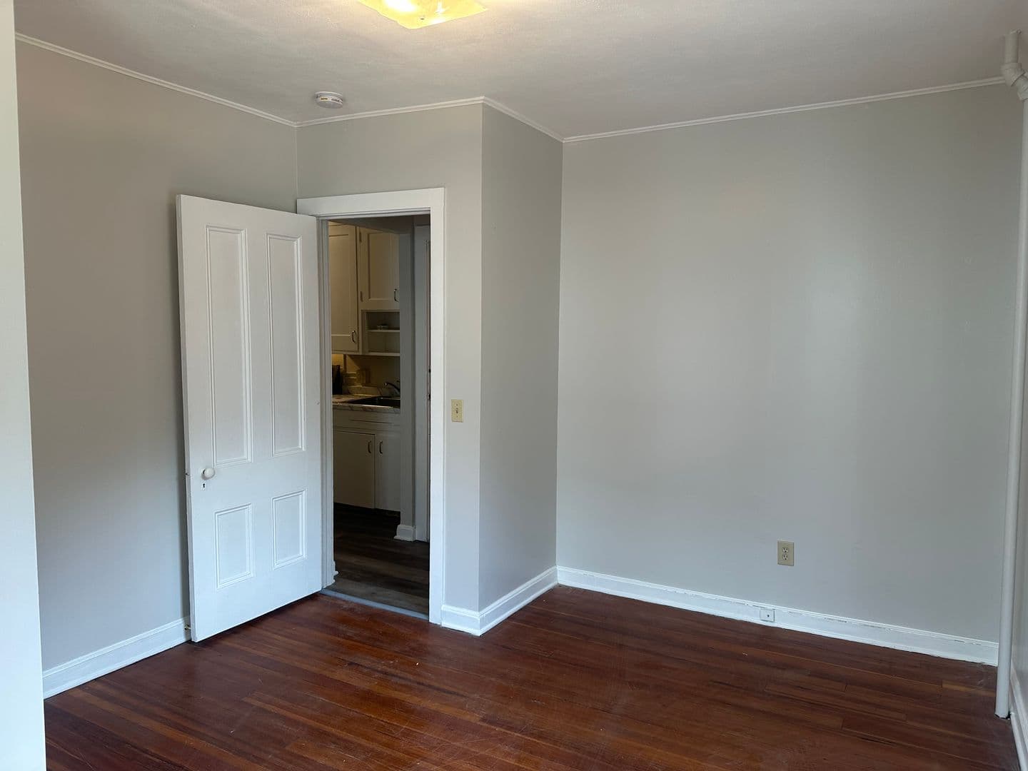 Middletown Apartment: 17 Broad Street