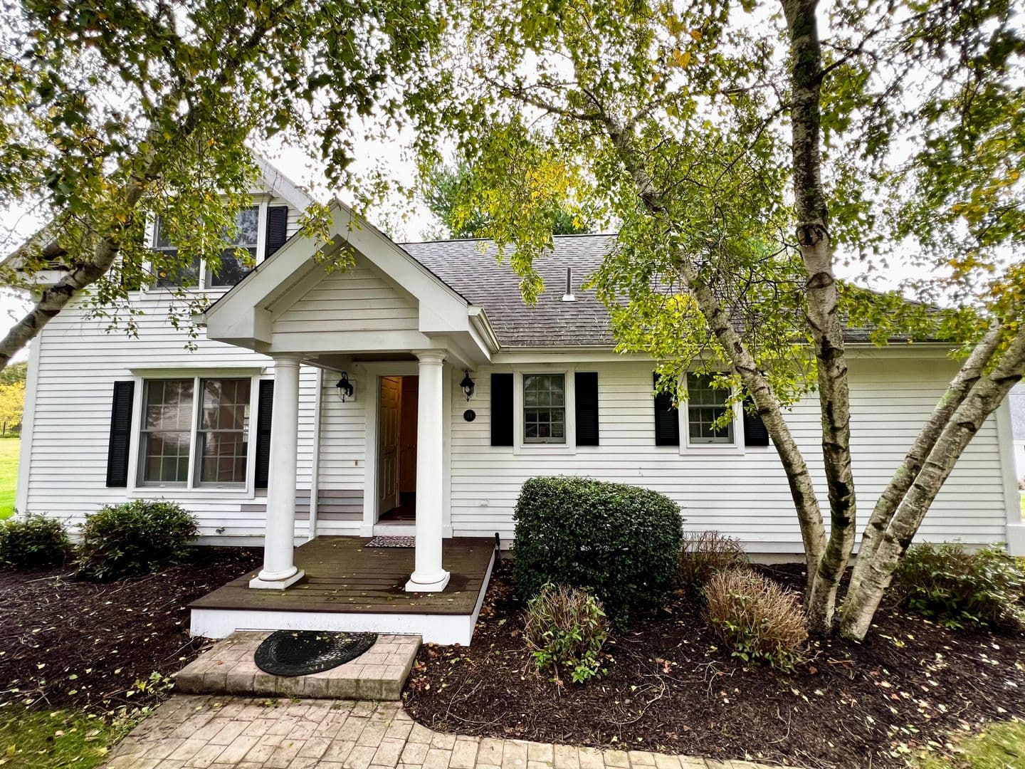 East Haddam House: 11 Pinehurst Lane