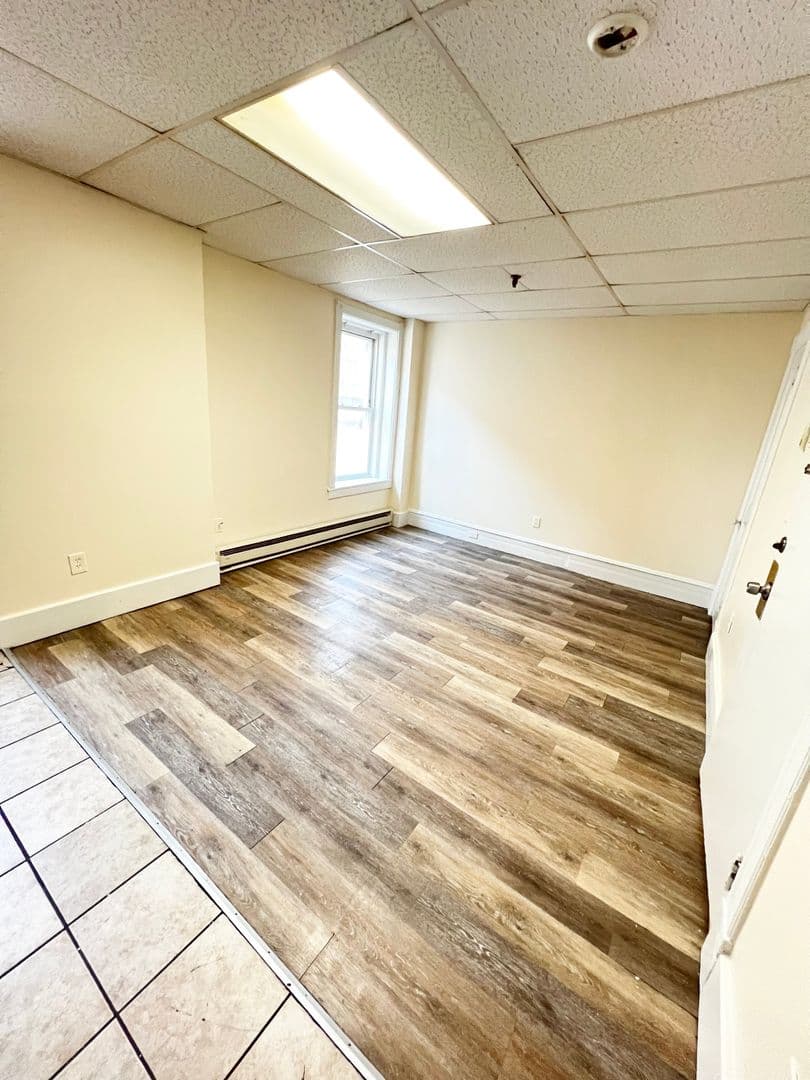 Middletown Apartment: 698 Main Street