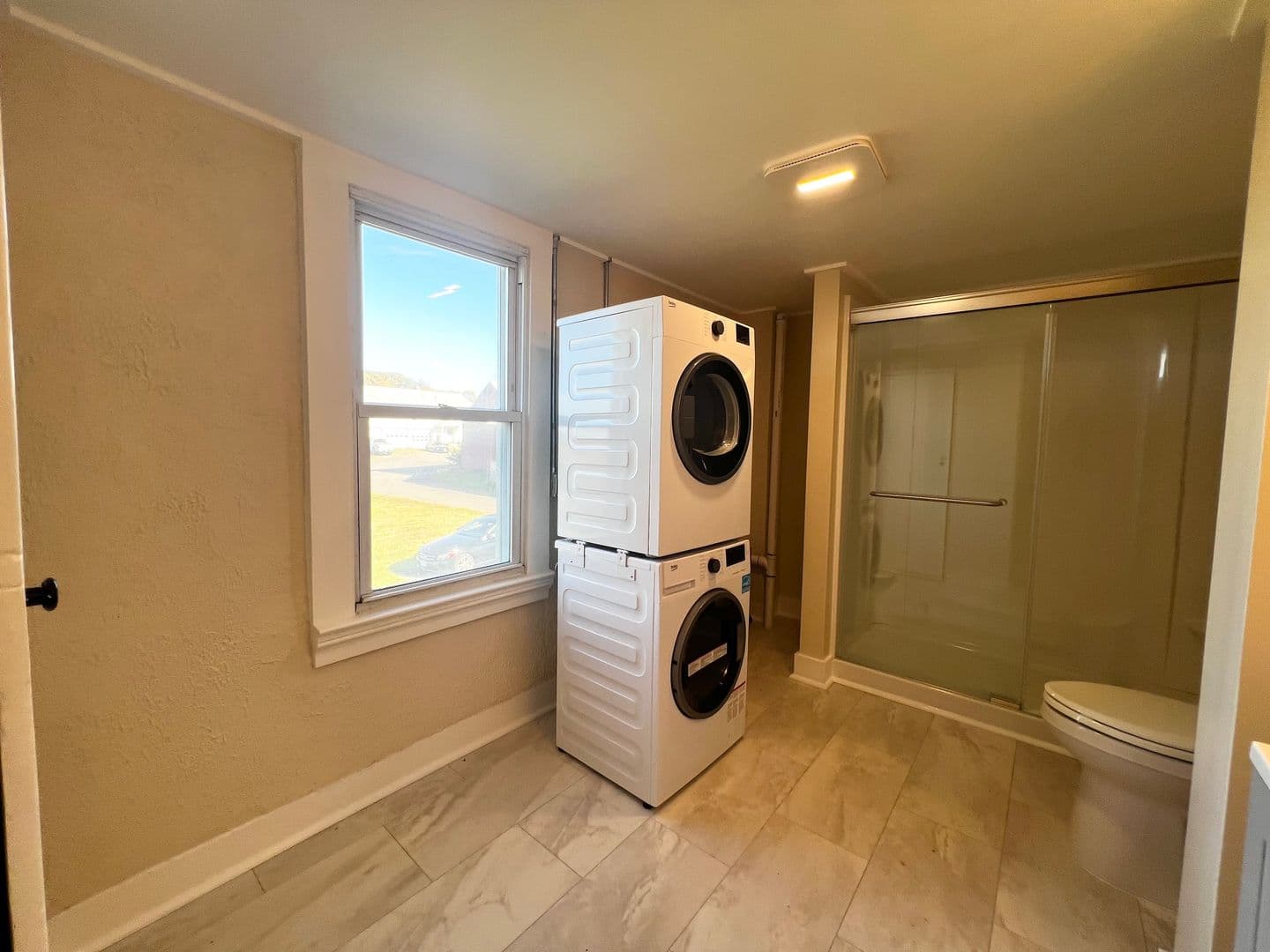 Middletown Apartment: 608 Bow Lane