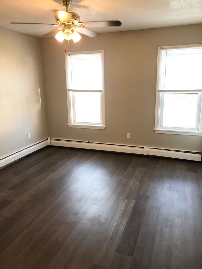 Middletown Apartment: 58 Washington Street