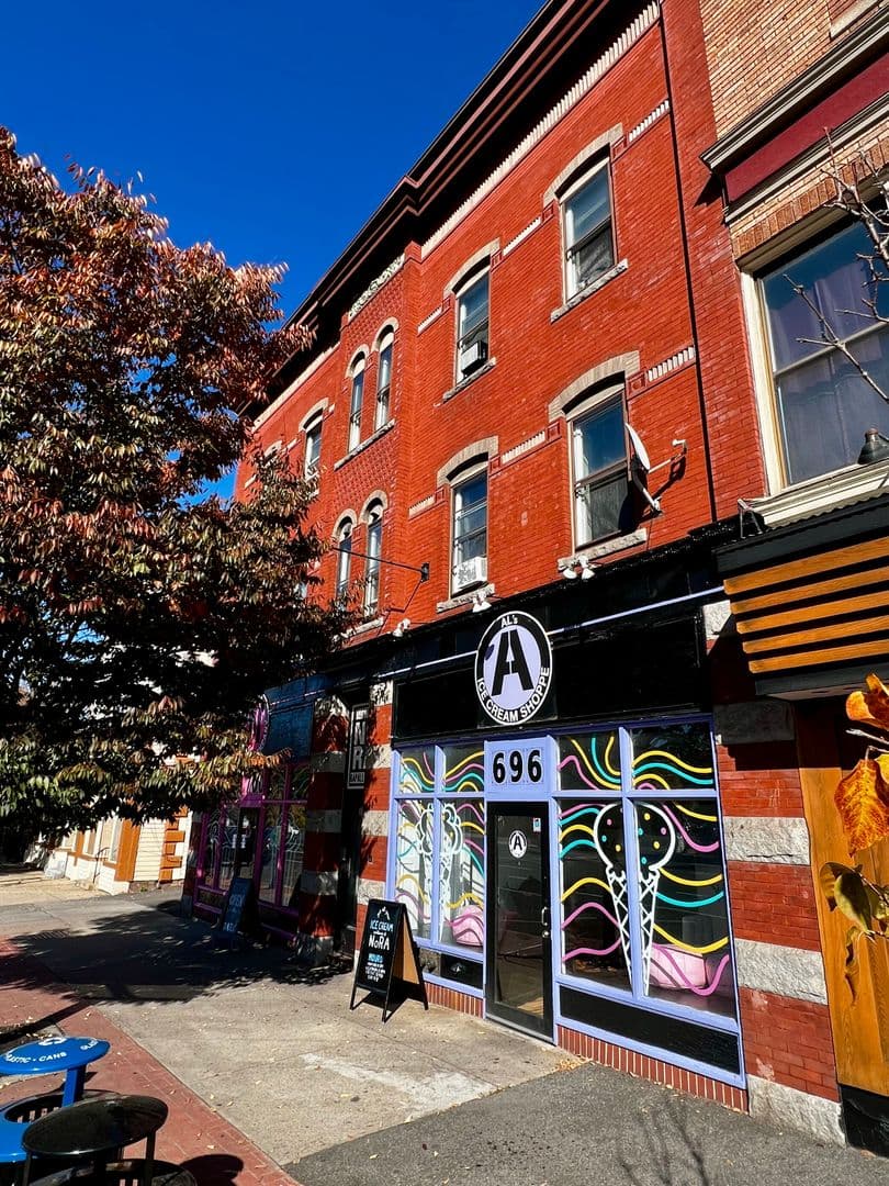 Middletown Apartment: 698 Main Street