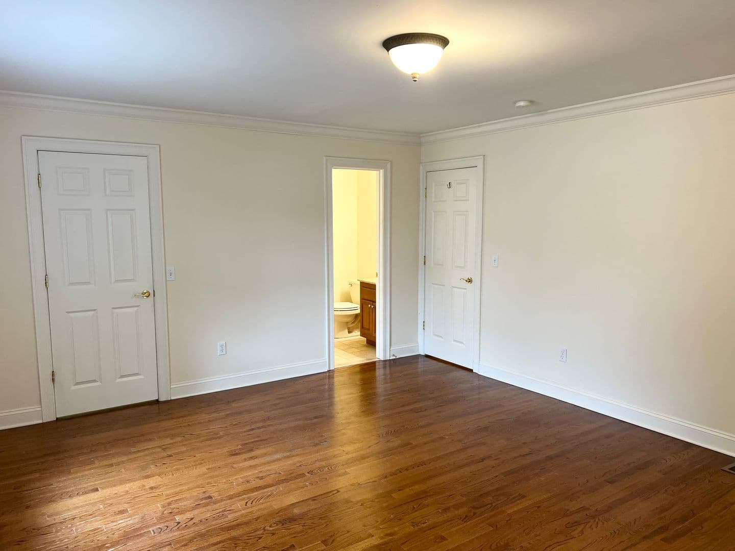 East Haddam House: 11 Pinehurst Lane