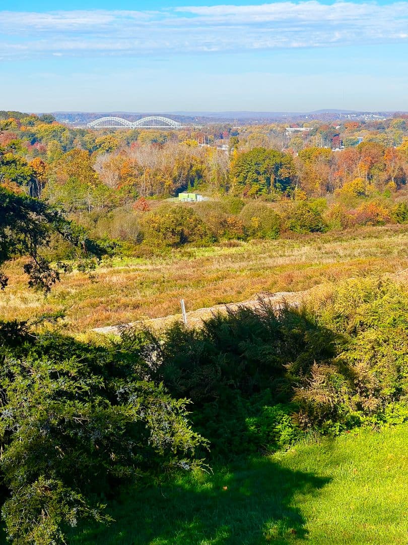 Middletown Apartment: 608 Bow Lane