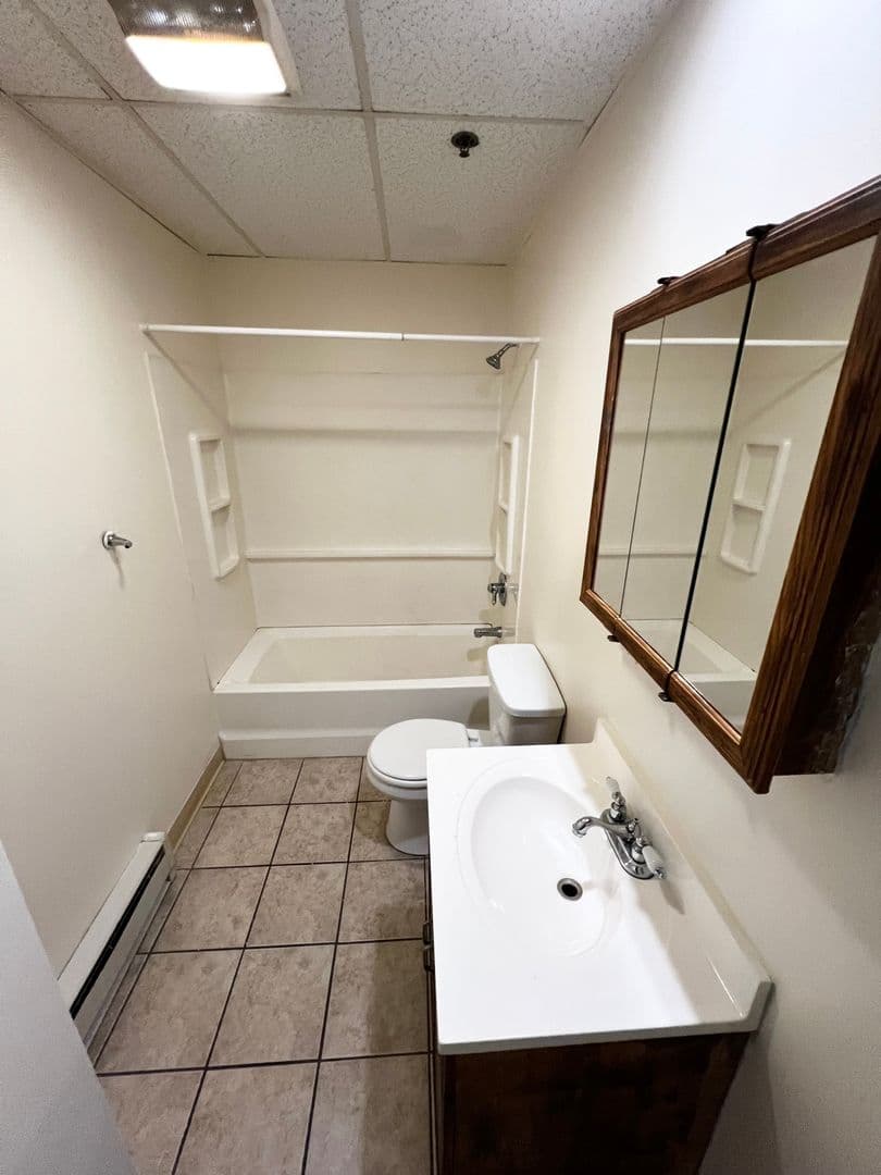 Middletown Apartment: 698 Main Street