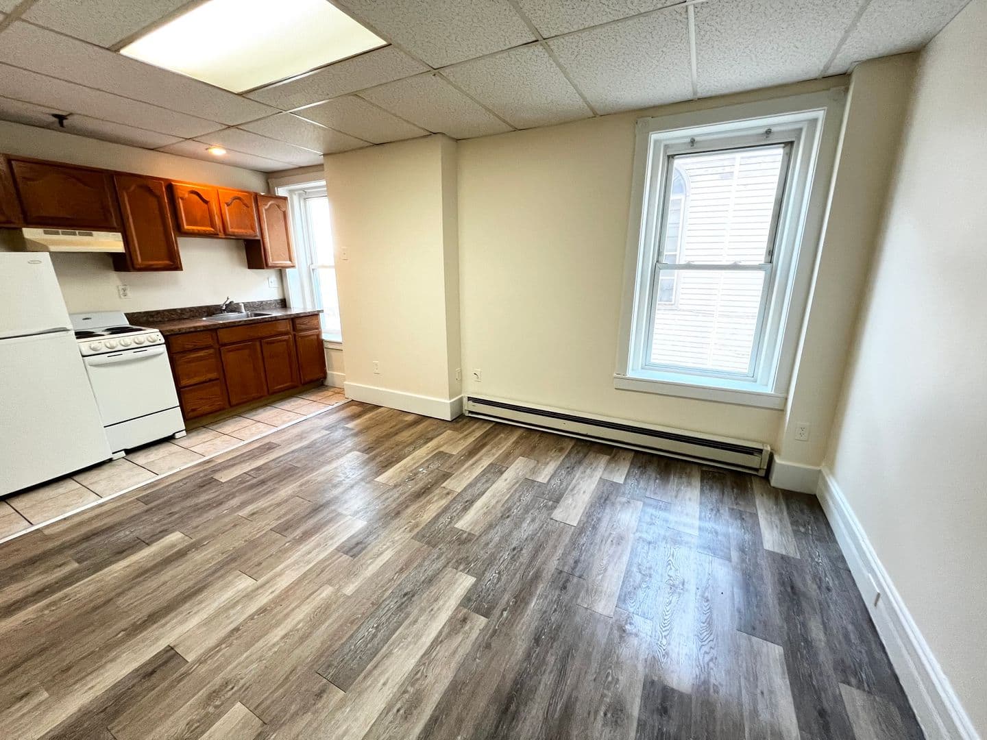 Middletown Apartment: 698 Main Street