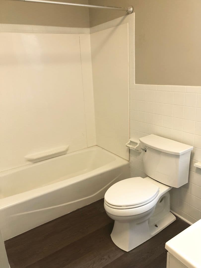 Middletown Apartment: 58 Washington Street