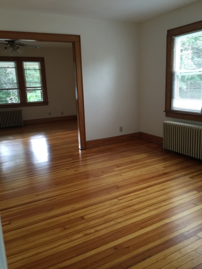 Middletown Apartment: 6 Silver Drive