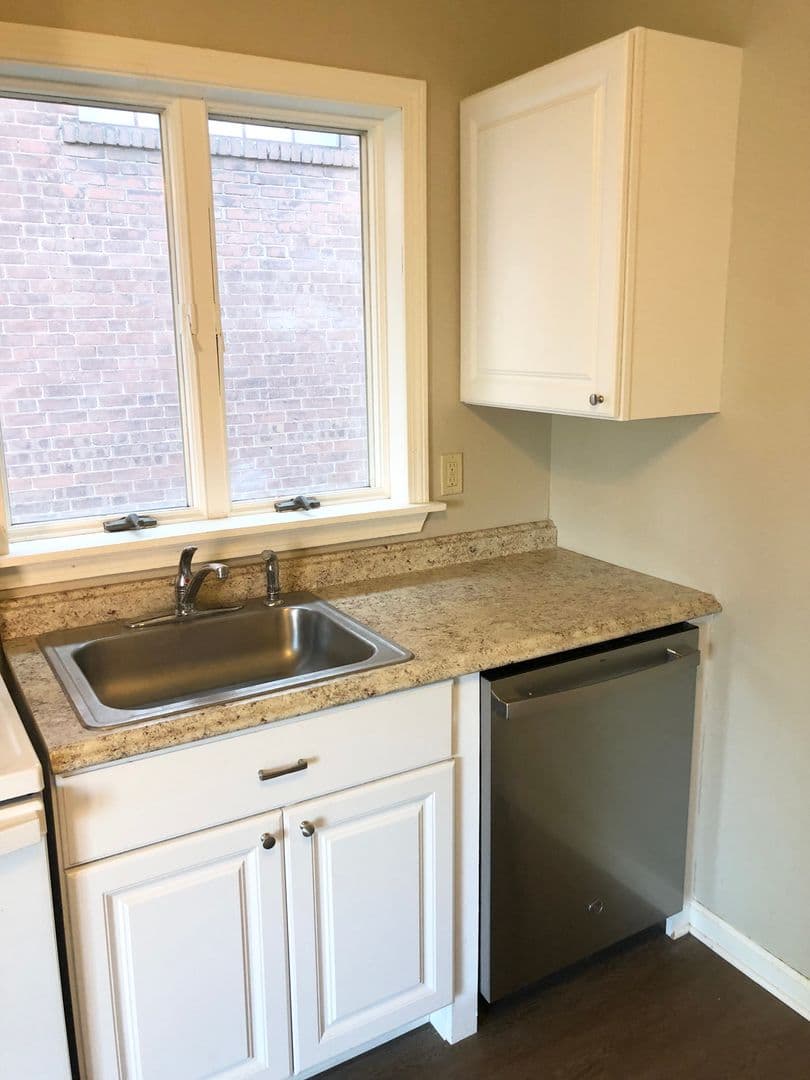 Middletown Apartment: 58 Washington Street