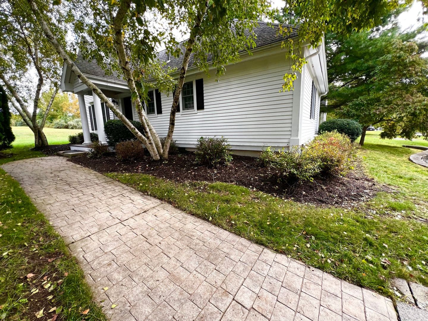 East Haddam House: 11 Pinehurst Lane