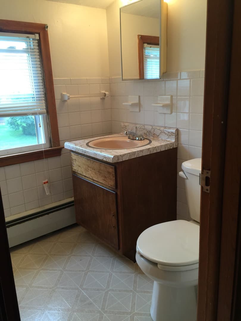 Middletown Apartment: 6 Silver Drive