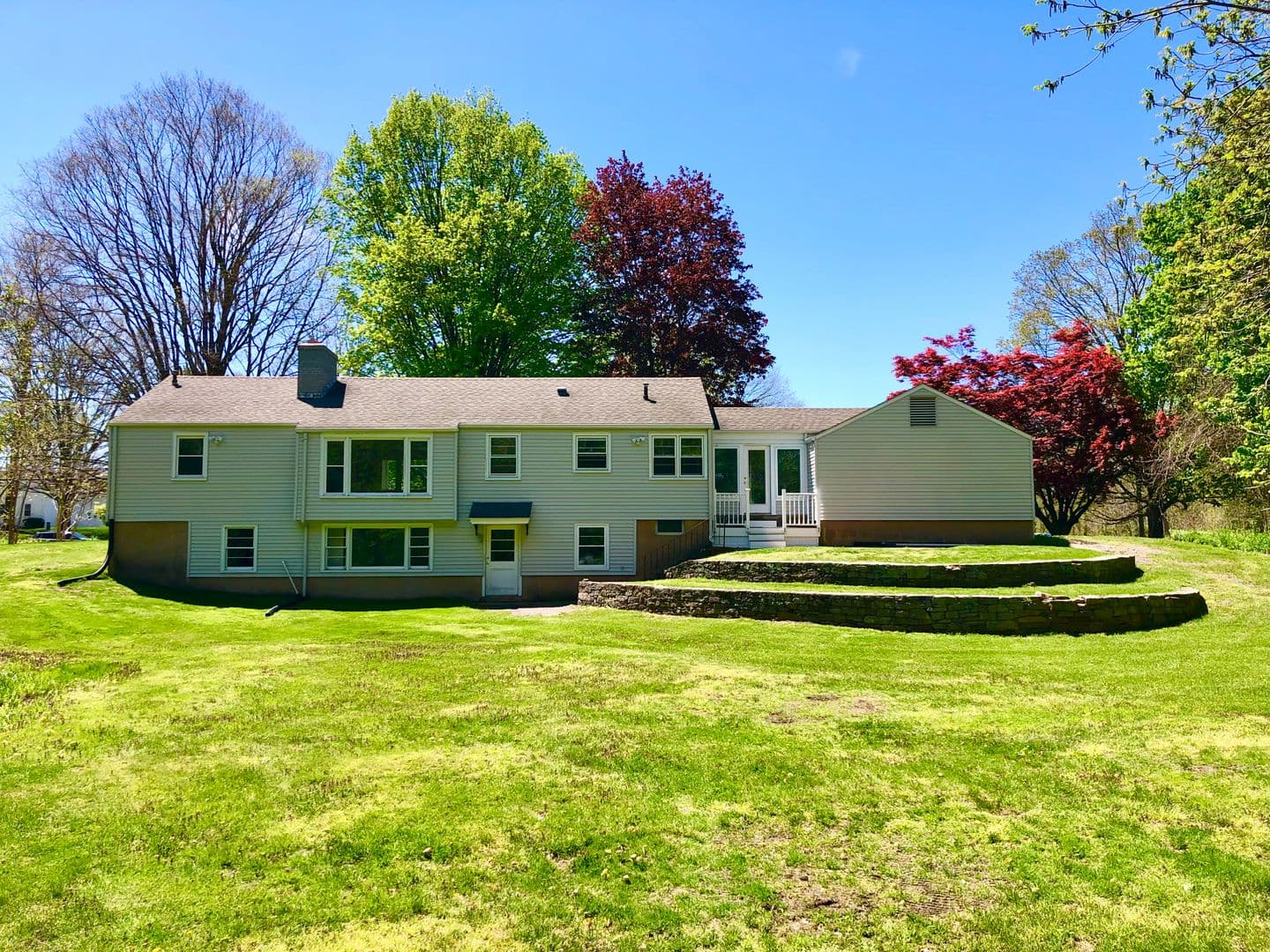 Glastonbury House: 1360 Main Street