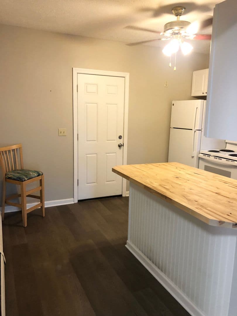 Middletown Apartment: 58 Washington Street