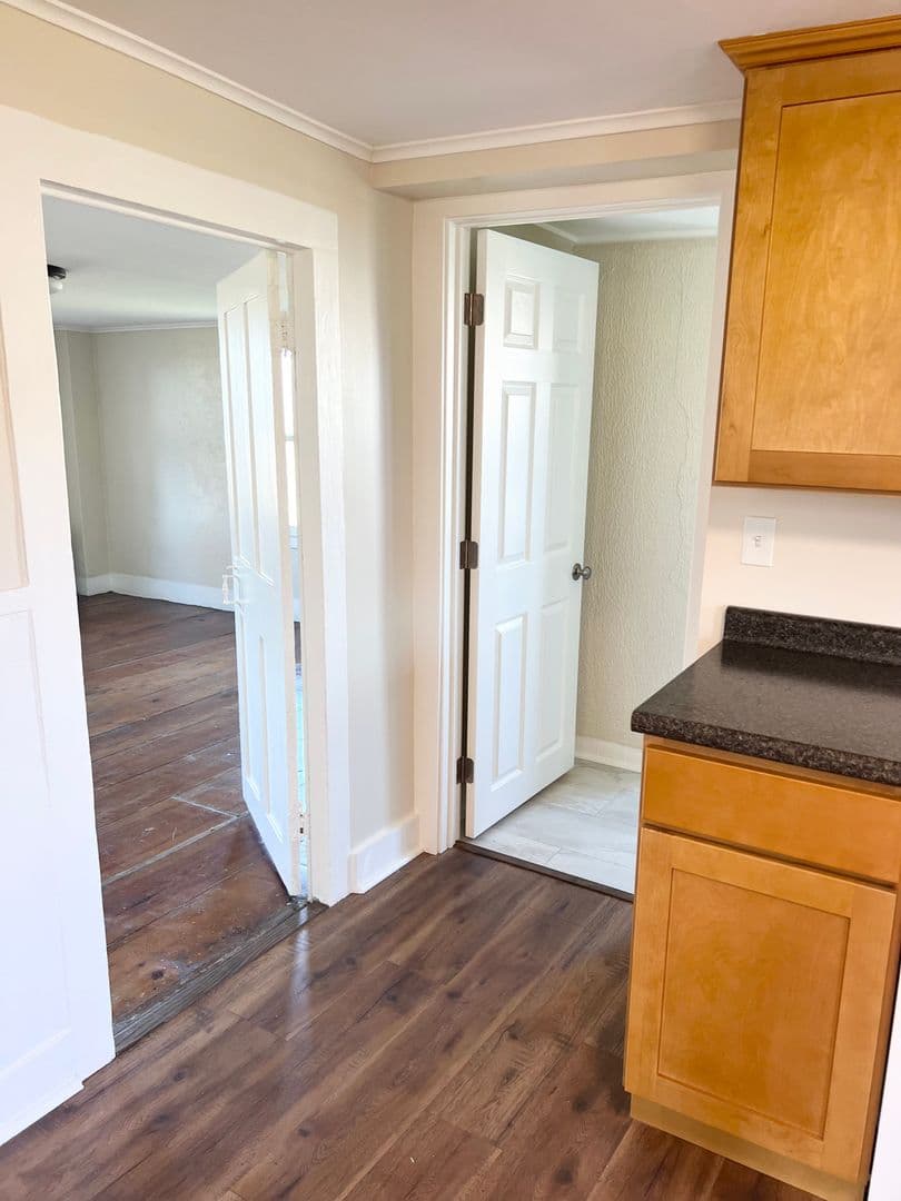 Middletown Apartment: 608 Bow Lane