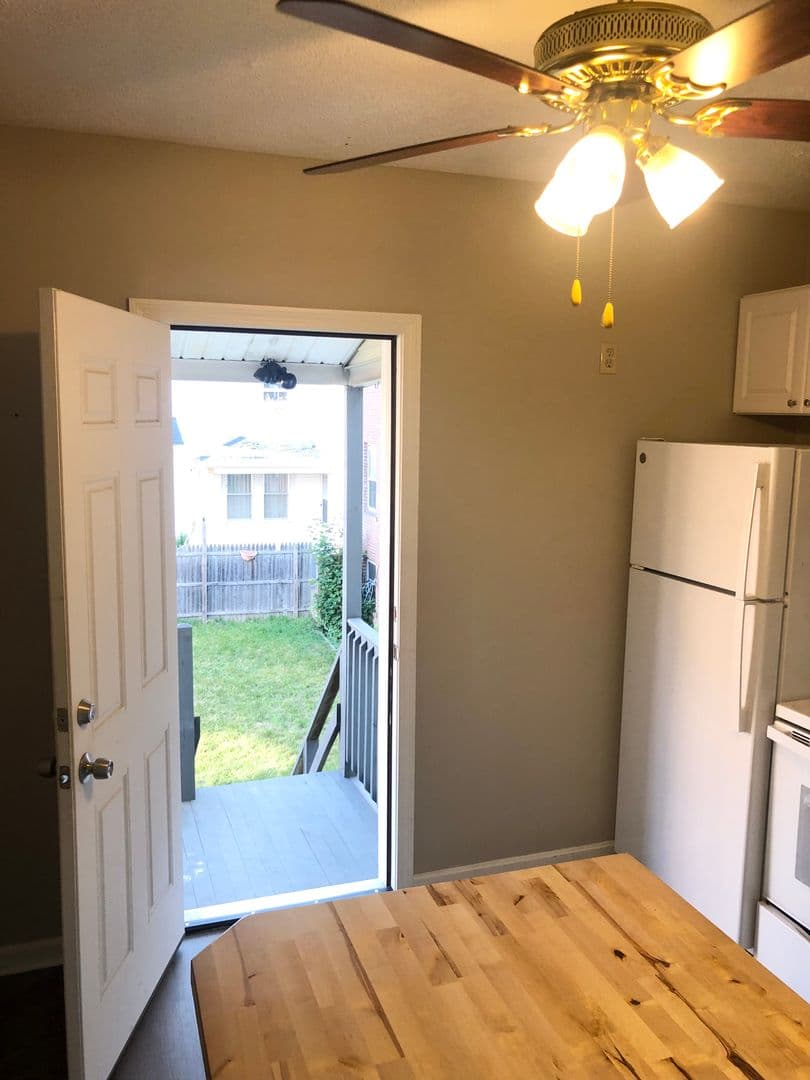 Middletown Apartment: 58 Washington Street
