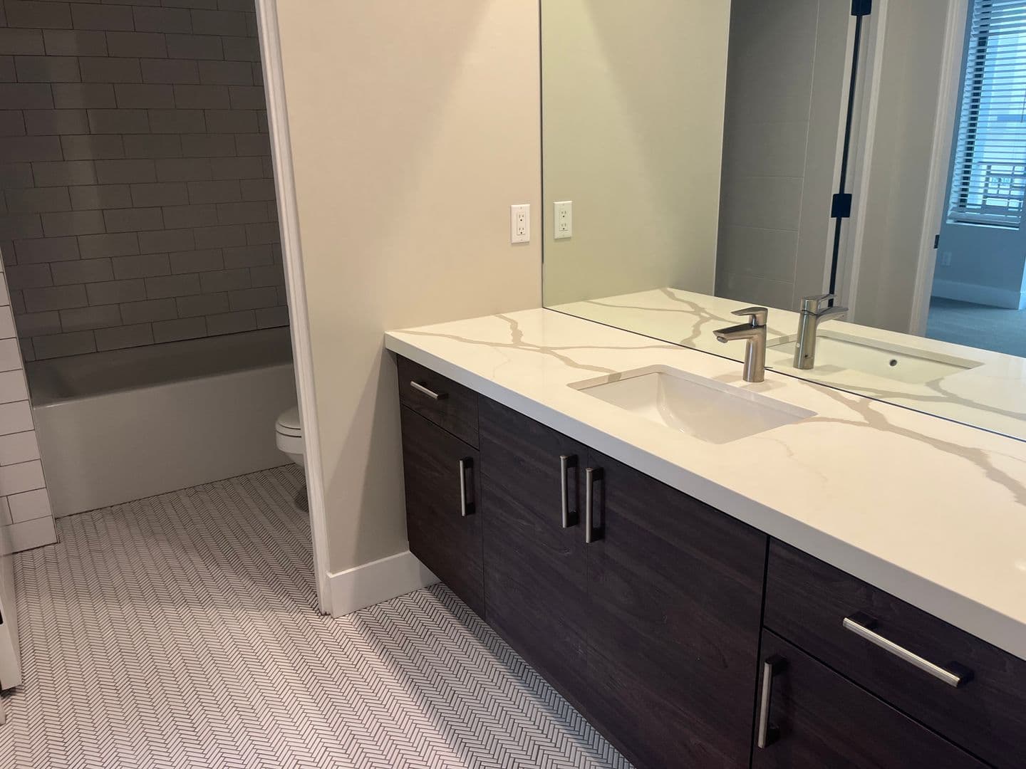 San Diego Apartment: 3104-3118 Garrison Street