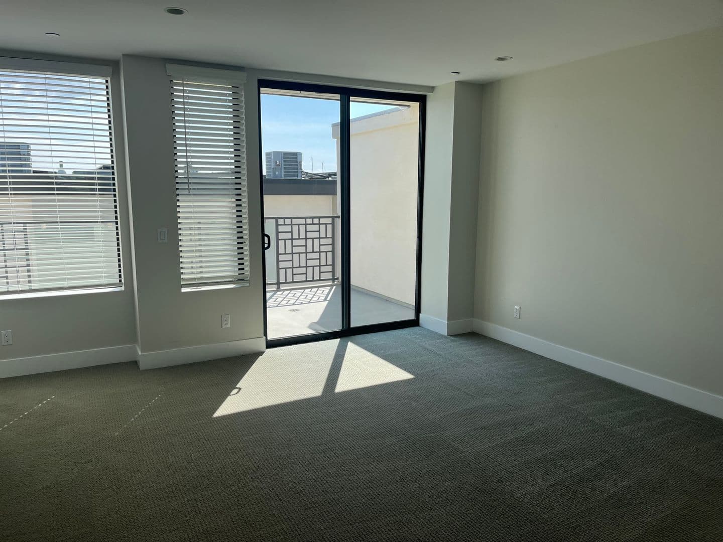 San Diego Apartment: 3104-3118 Garrison Street