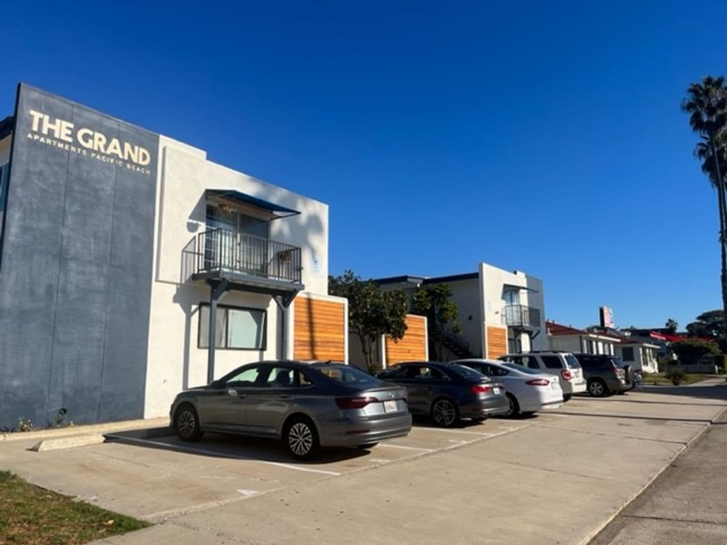 San Diego Apartment: 930 Felspar Street