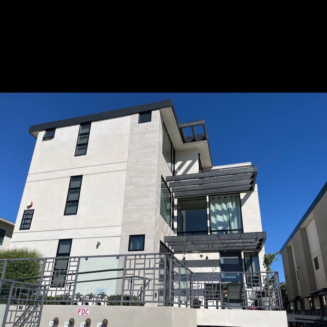 San Diego Apartment: 3104-3118 Garrison Street