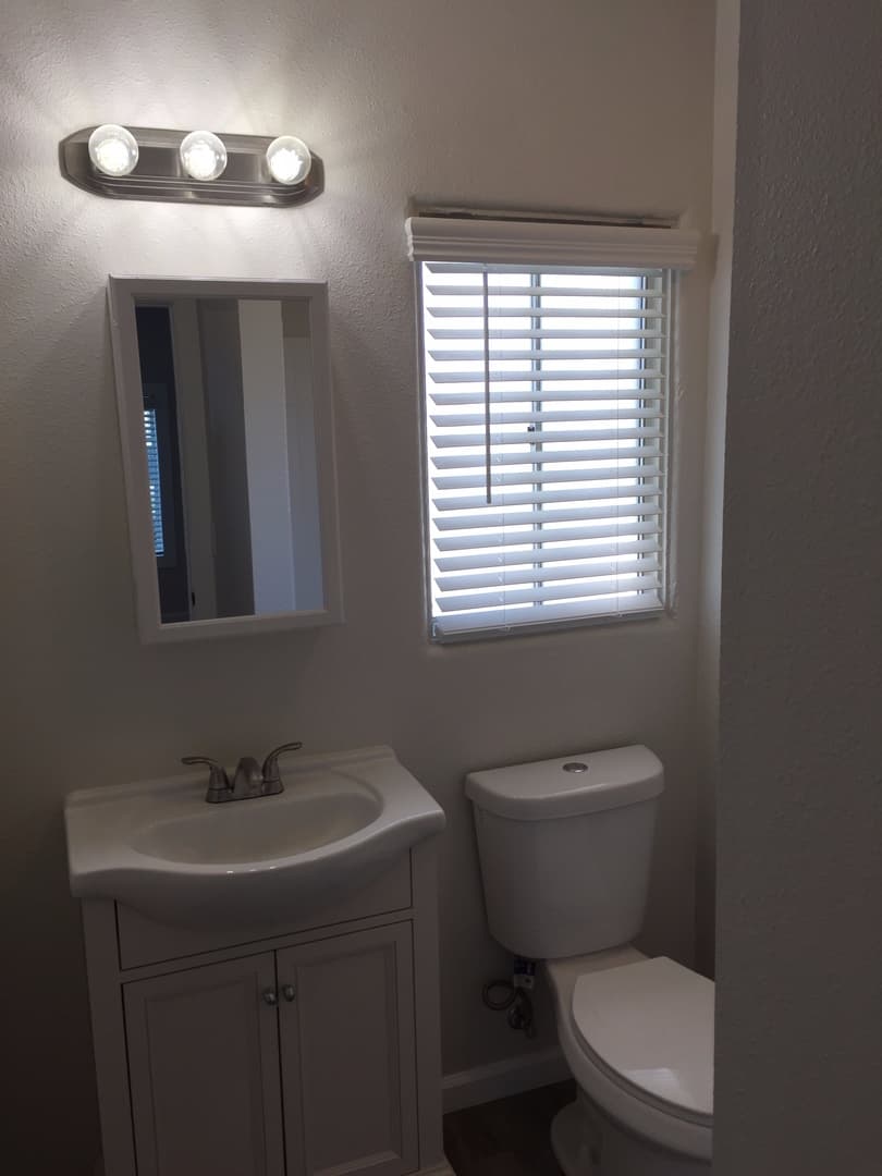 Oceanside Apartment: 2001-2003 S Coast Hwy