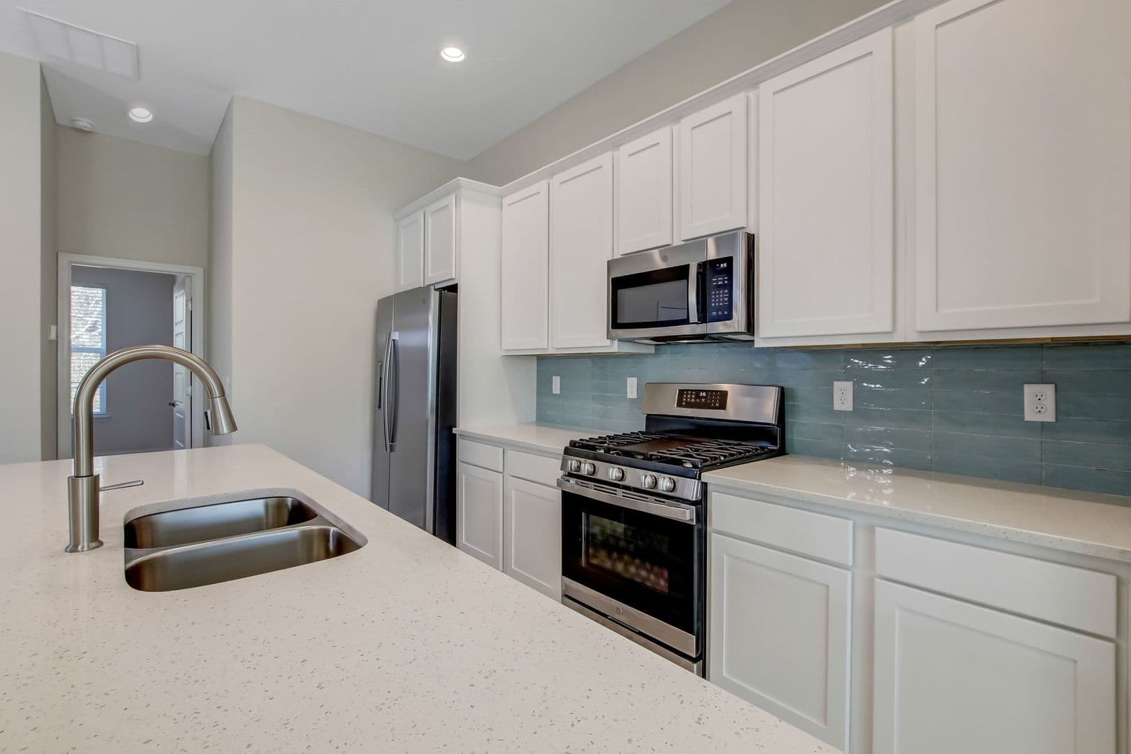 Fernandina Beach Townhome: 408 S. 8th Street