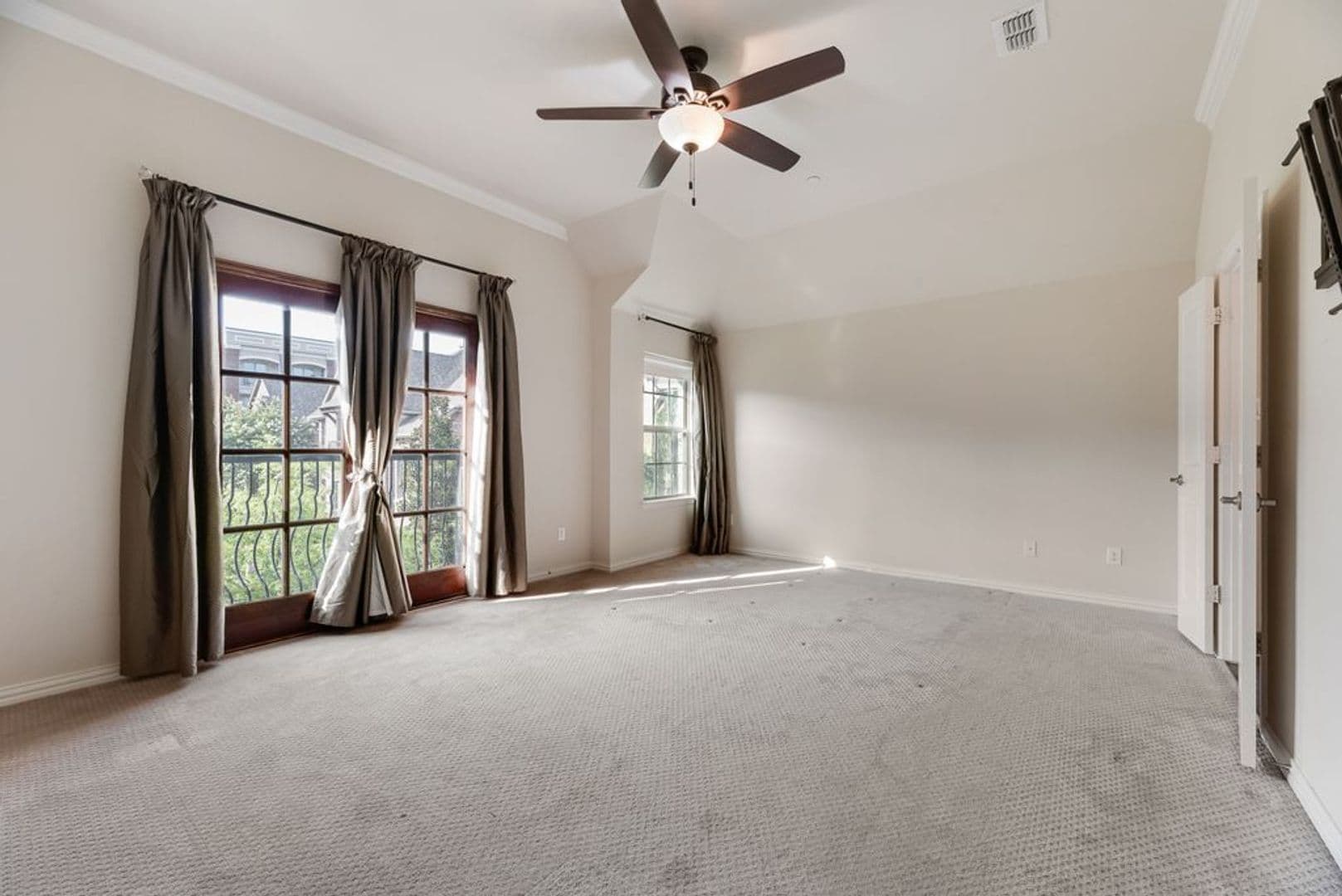 Farmers Branch House: 2518 Bill Moses Parkway