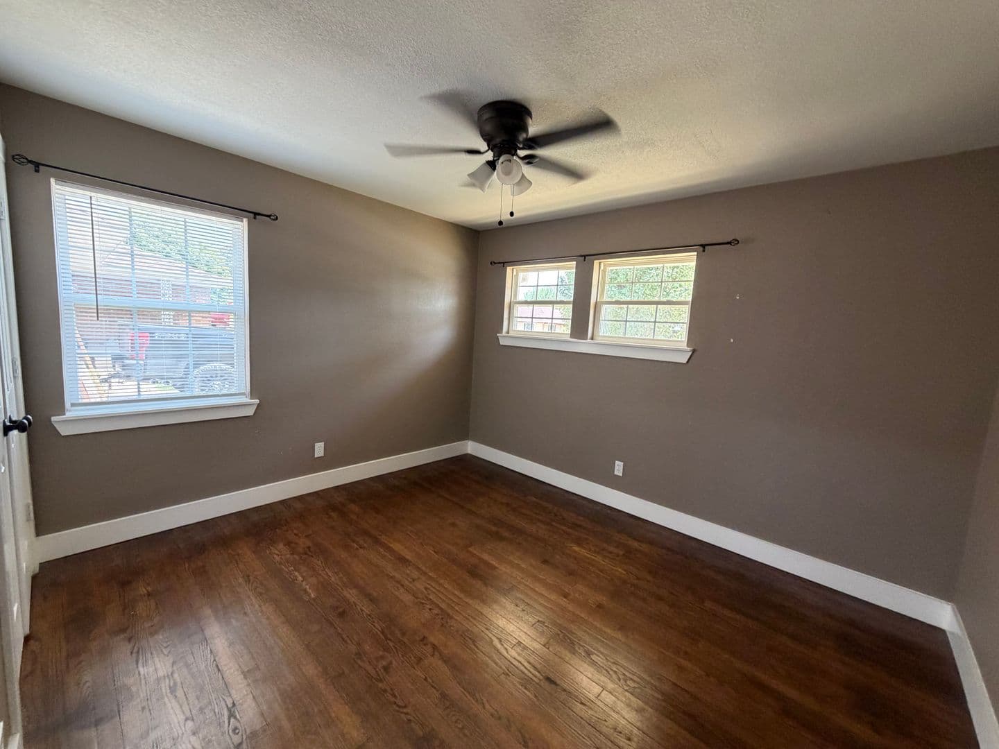 Dallas House: 7825 Dugan Street