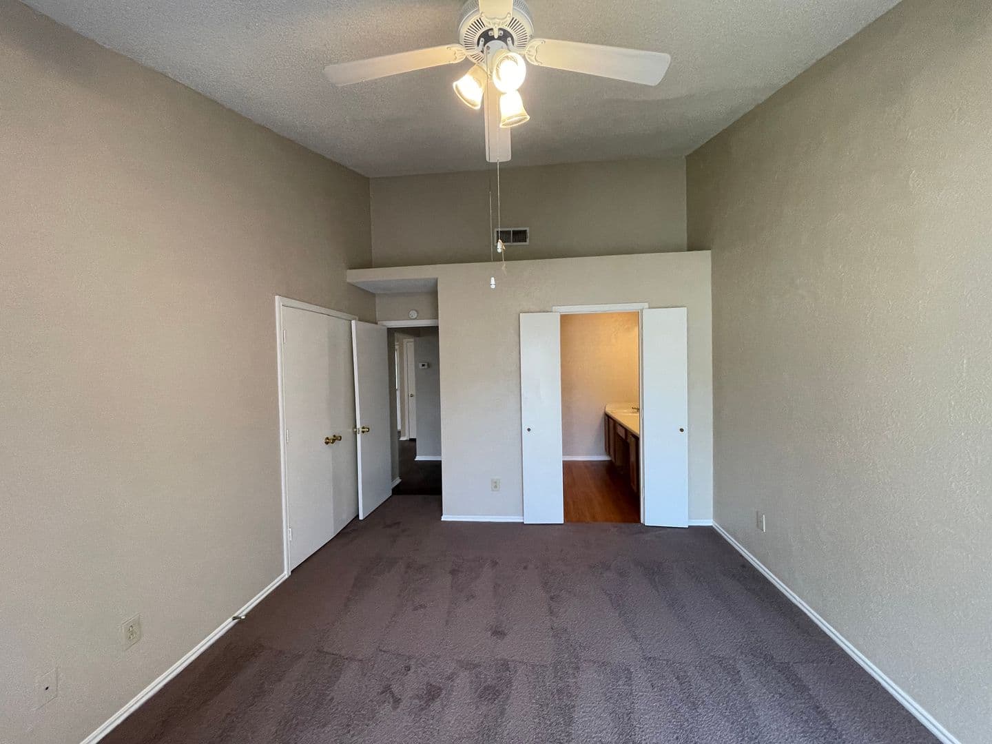 Rowlett House: 7614 Cousteau