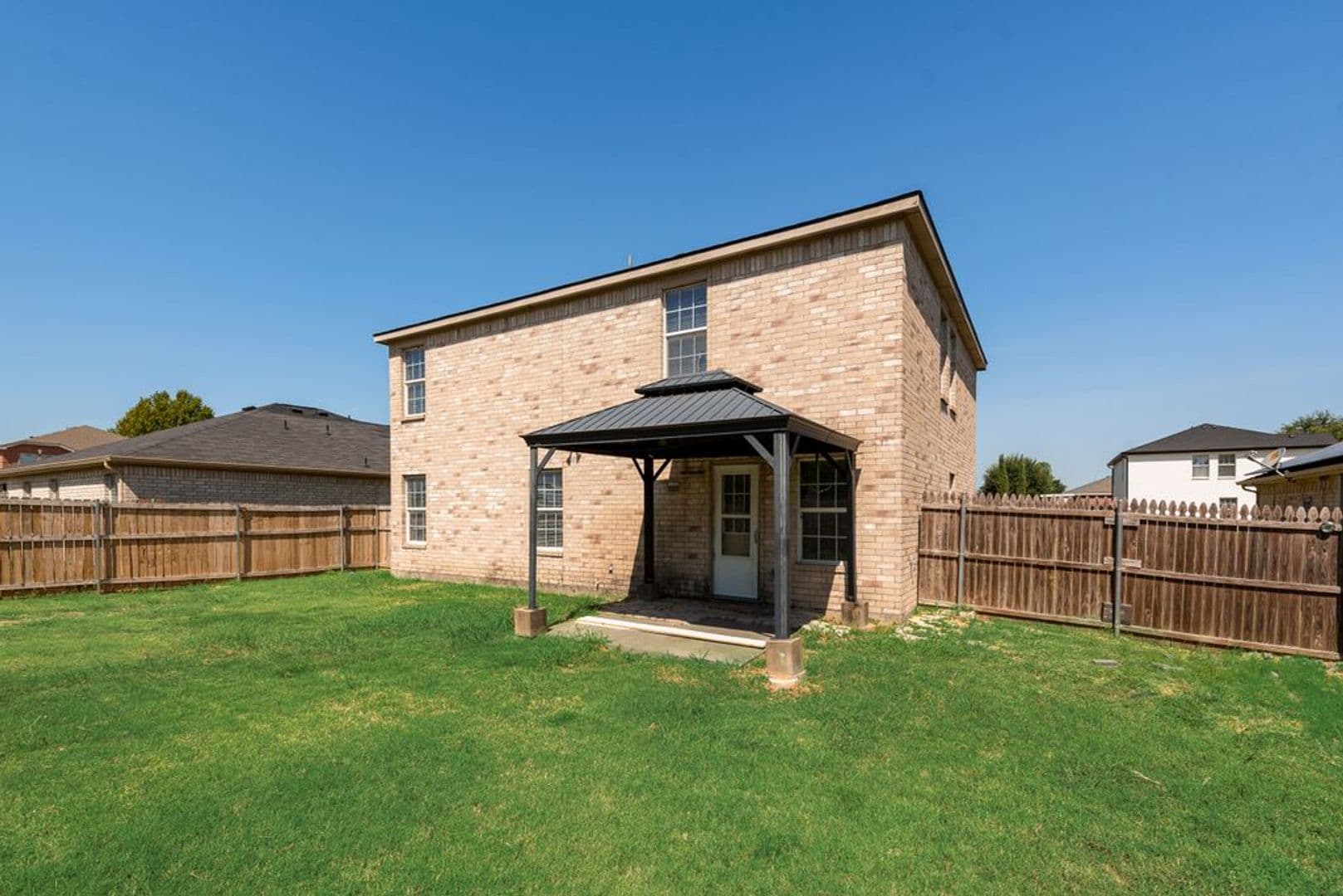 Forney House: 123 Southwestern