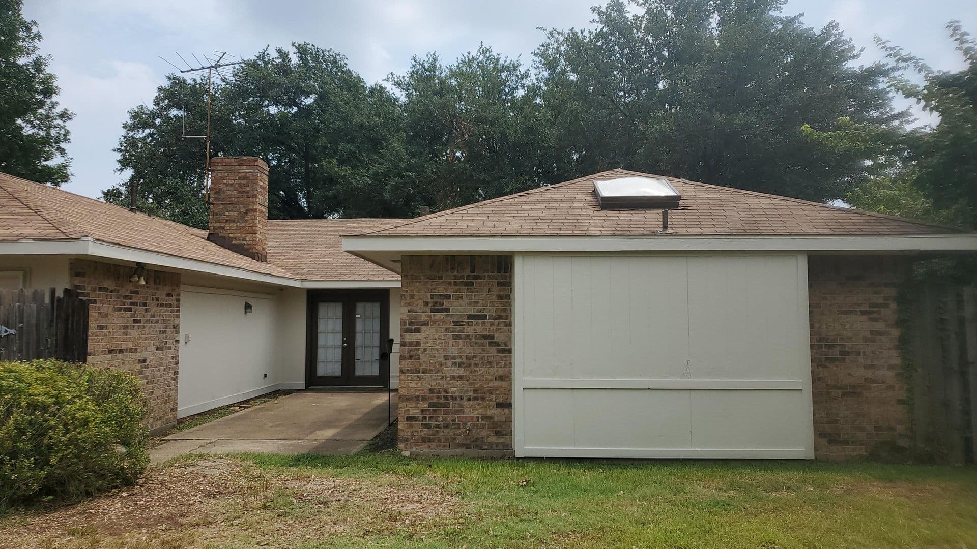 Garland House: 317 Doral Place