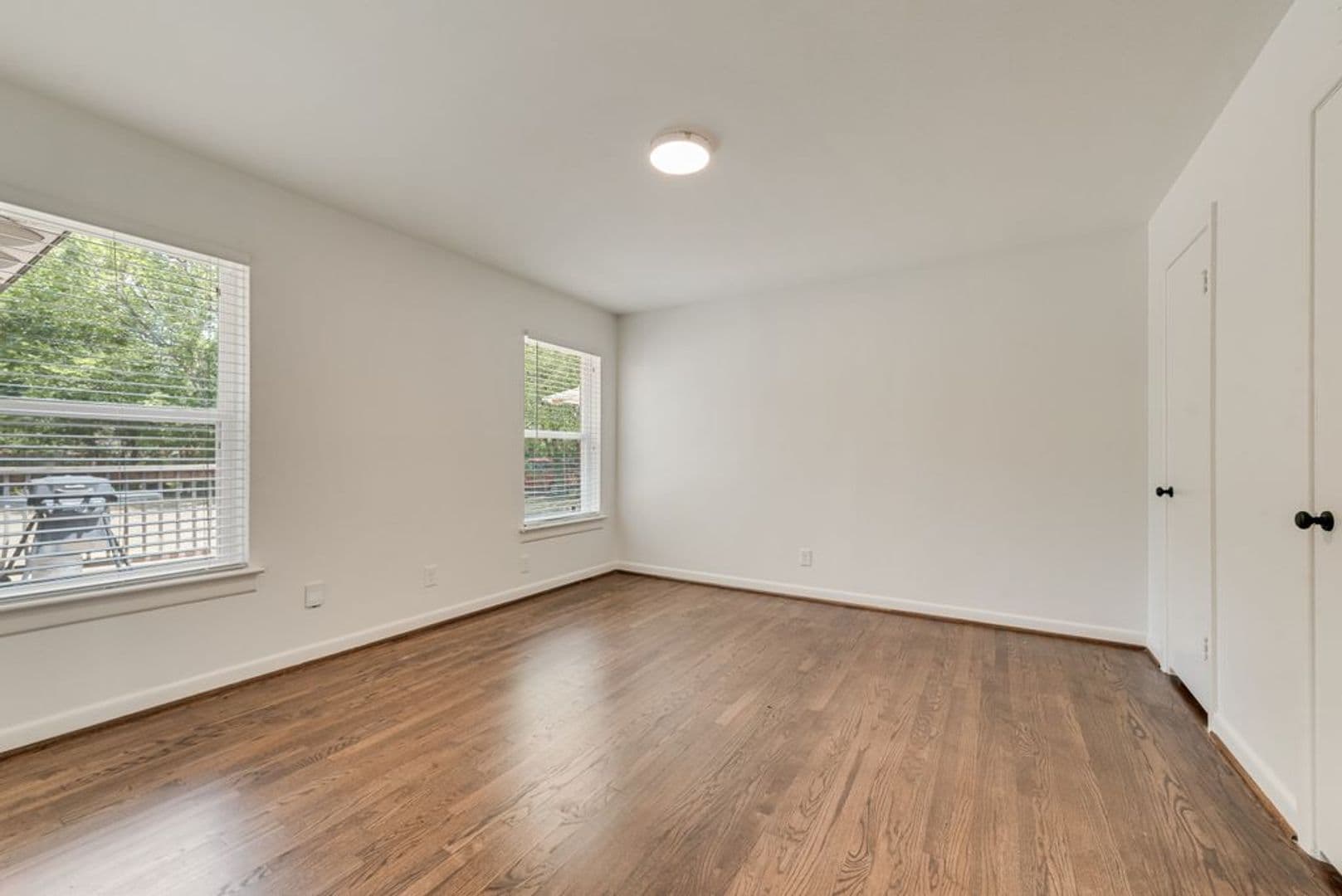 Dallas House: 9506 Mercer