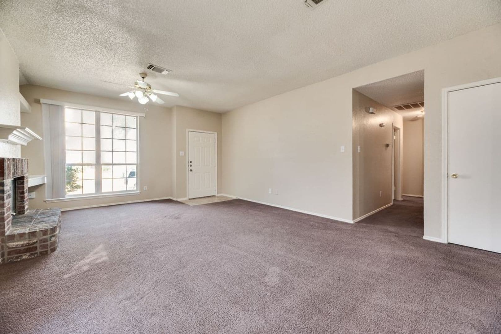 Mesquite House: 2729 Bent Brook Dr