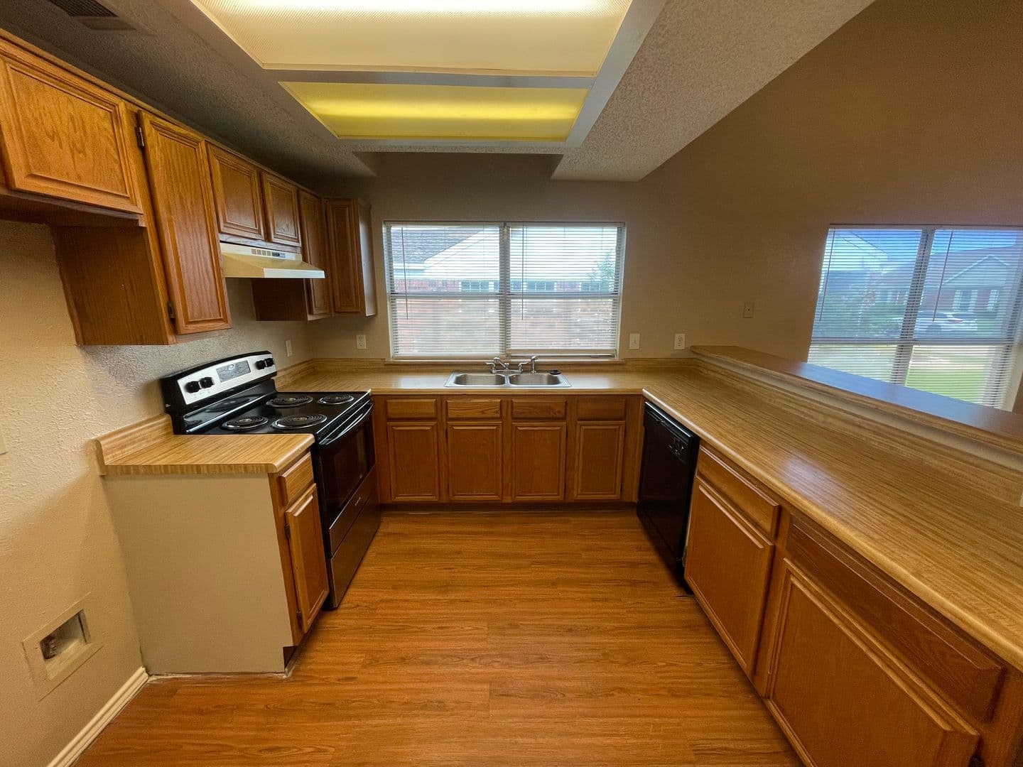 Rowlett House: 7614 Cousteau