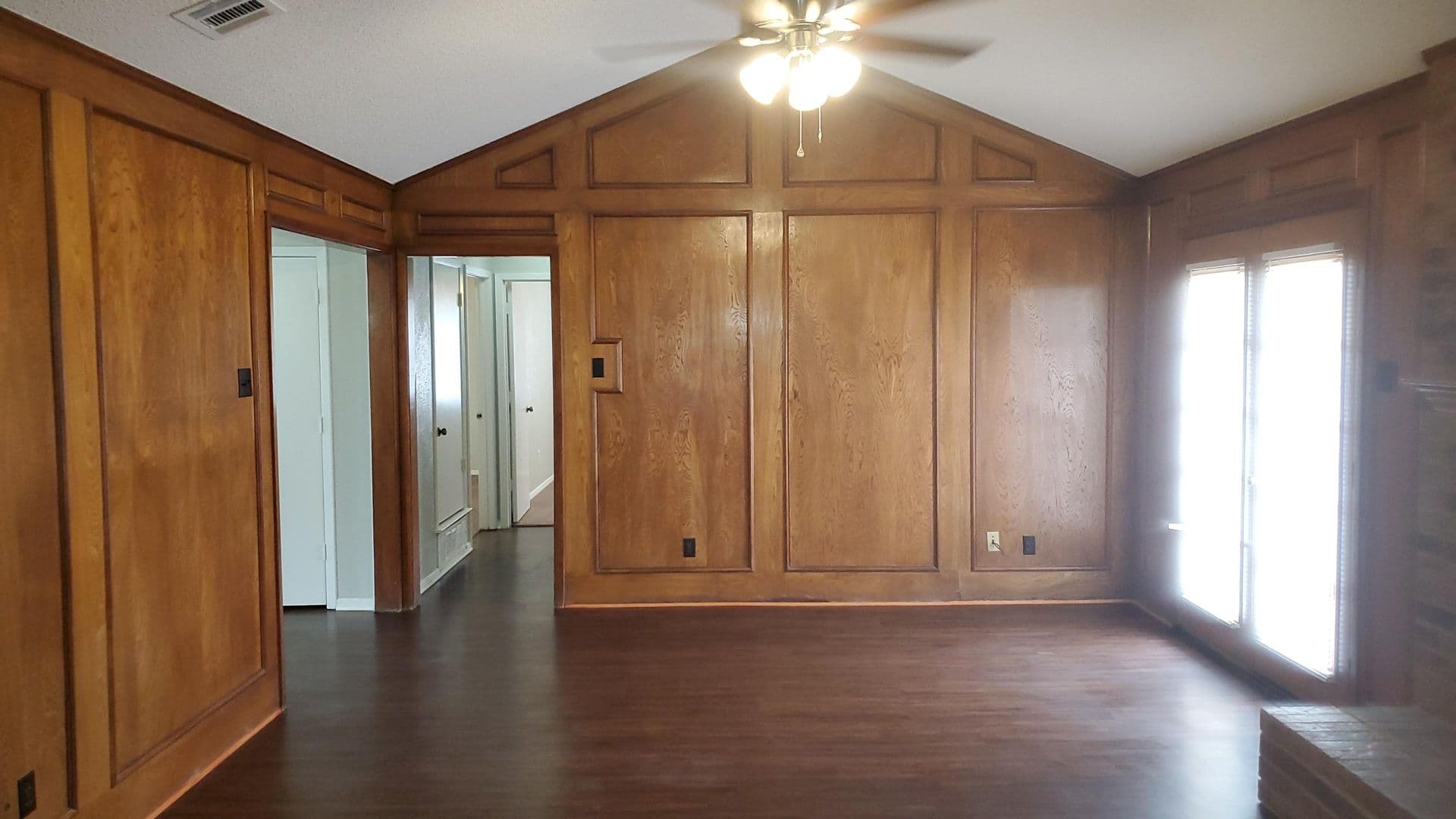 Garland House: 317 Doral Place